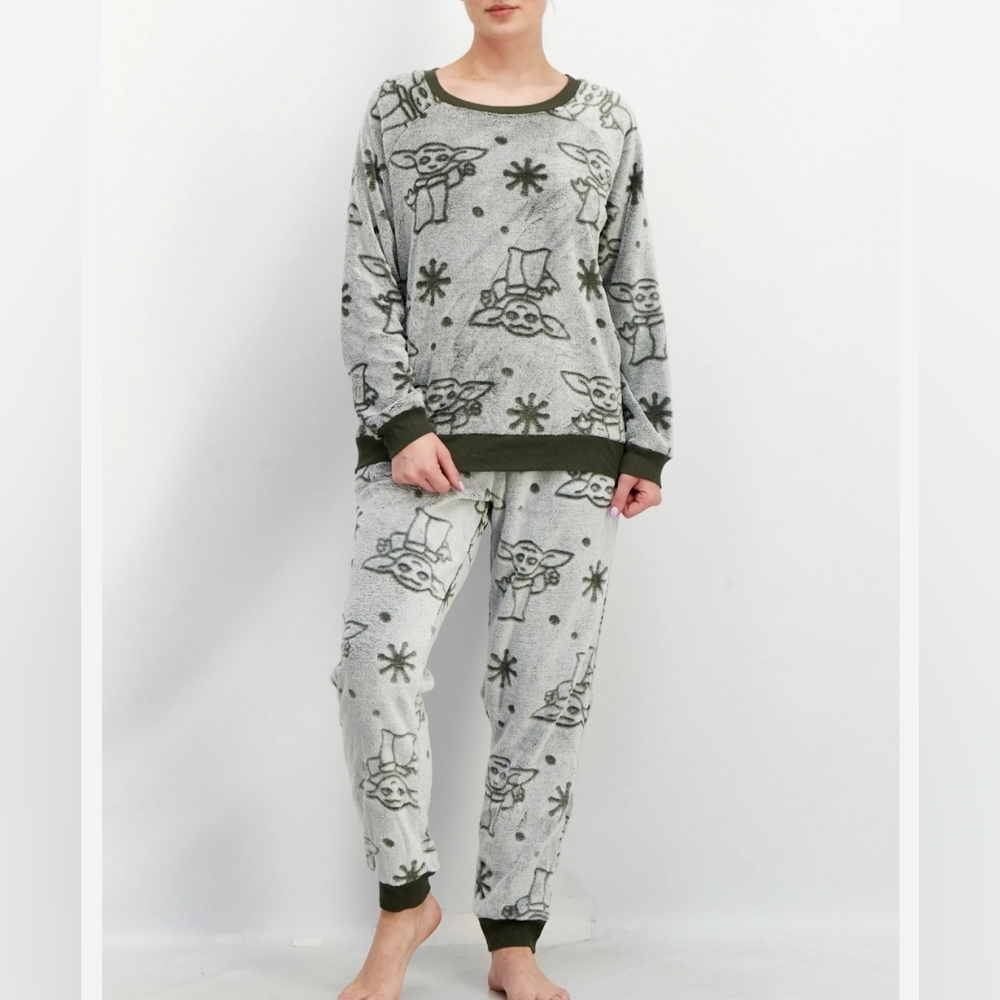 Women's Size XS Star Wars The Mandalorian 2pc Jogger Lounge Set Pajamas Disney - Picture 1 of 4